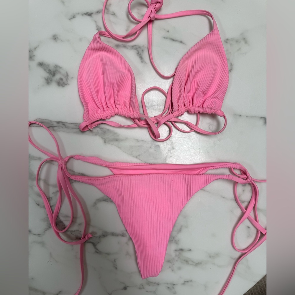Frankie’s Bikini swimset